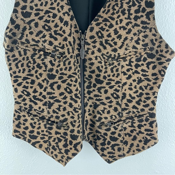 Vintage 90s Tan Black Suede Leather Cheetah Print V Neck Zip Up Biker Vest Top - Picture 4 of 10
